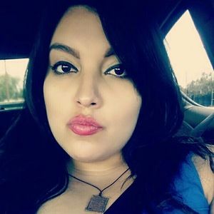 Meet your Posher, Roxana